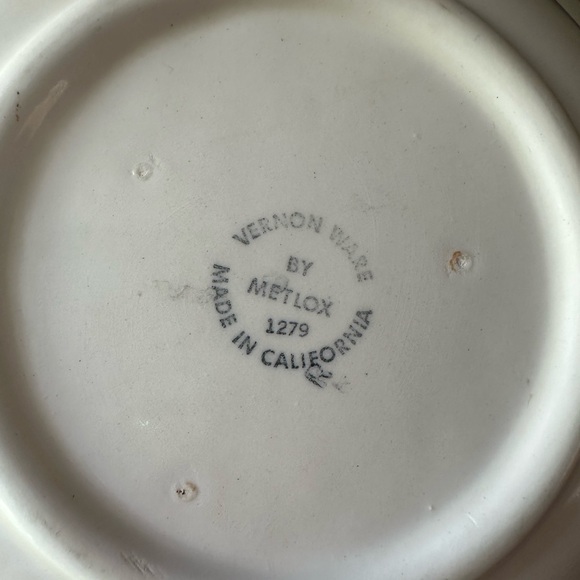 1970's Metlox Poppytrail Della Robbia California Fruit Rim Pottery Serving Bowl - Picture 6 of 6